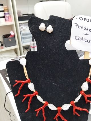 Collar y pendientes coral rojo perla
