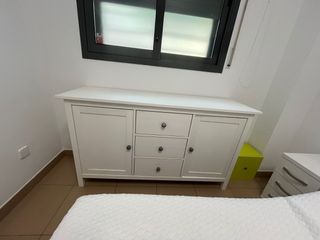 Cómoda HEMNES IKEA blanca