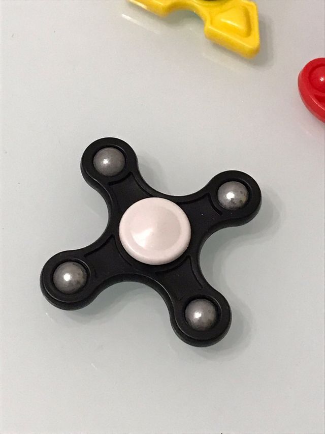 7 Fidget Spinner colorati