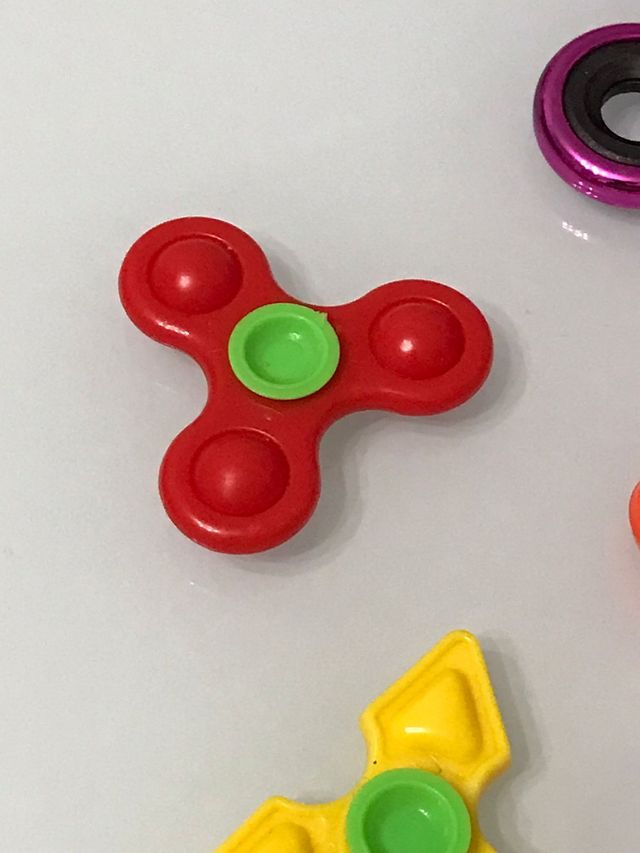 7 Fidget Spinner colorati