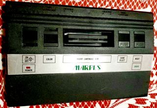 Console vintage simile all'Atari 2600 +ParisAttack