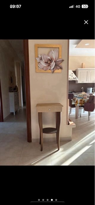 Comodino in legno