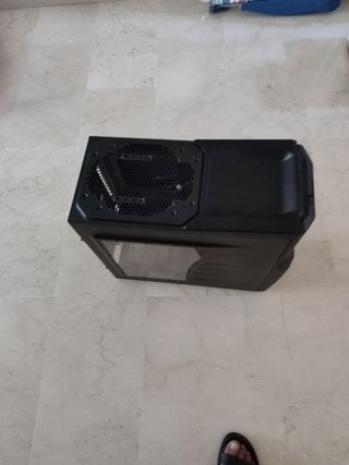 Carcasa PC Gaming negra
