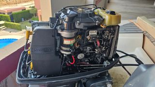 Lancha Glastron. Barco motor fueraborda