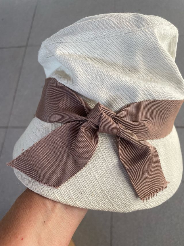 Sombrero vintage beige con lazo