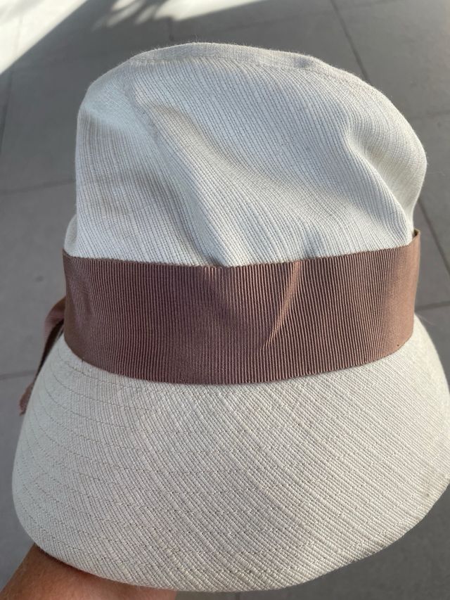 Sombrero vintage beige con lazo