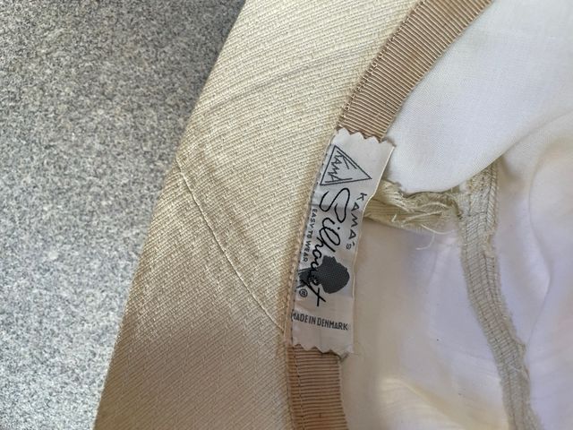 Sombrero vintage beige con lazo