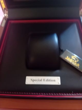 CAJA JAGUAR EDICION LIMITADA
