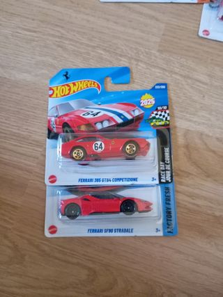 Hot Wheels Ferrari 365 GTB4 e SF90