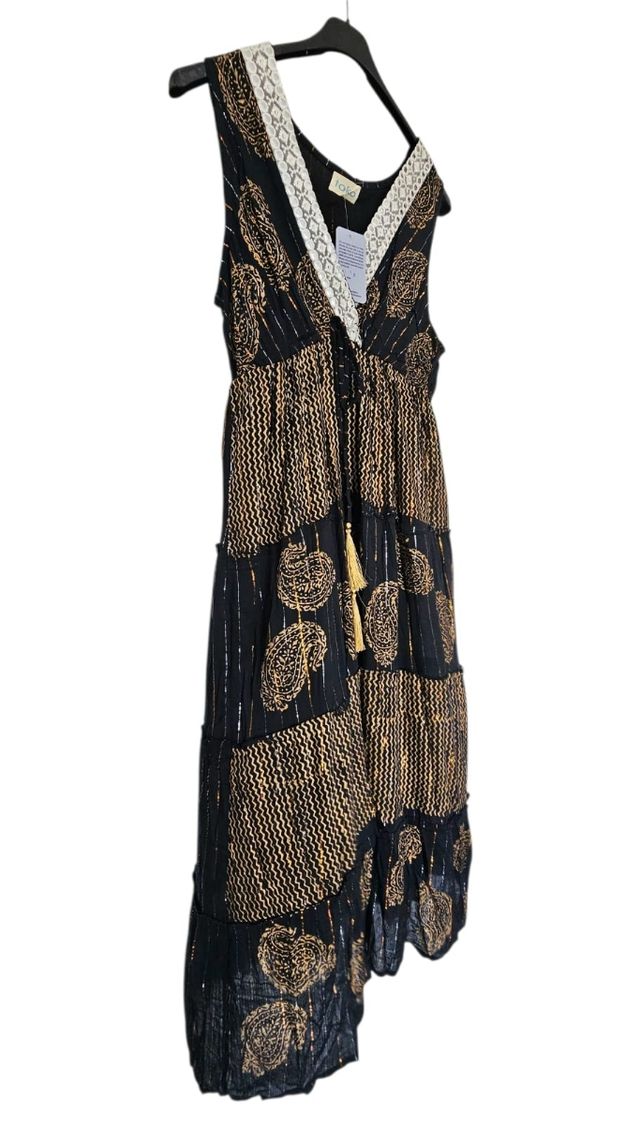 Vestido midi boho negro y dorado