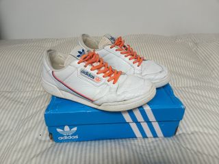 Adidas Continental 80 blancas y naranjas