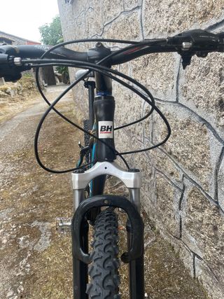 Bicicleta BH Spike montaña