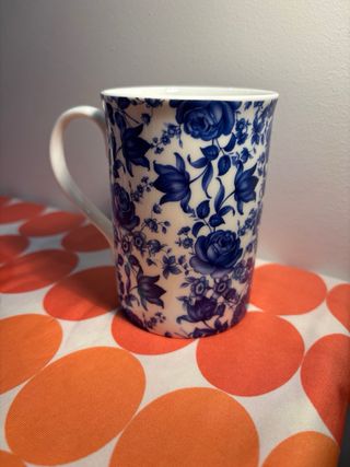 Juego 4 tazas porcelana azul-blanco 