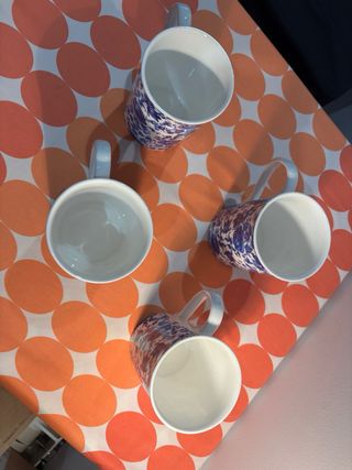 Juego 4 tazas porcelana azul-blanco 