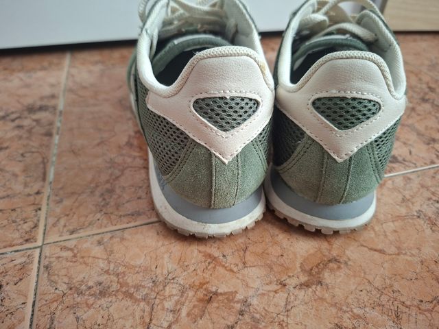 Zapatillas deportivas verdes