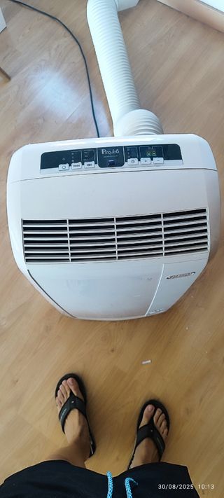 Aire Acondicionado PINGÜINO DeLonghi Portátil
