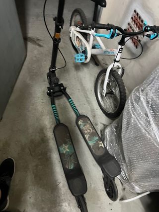 Bicicleta infantil + 2 patinetes