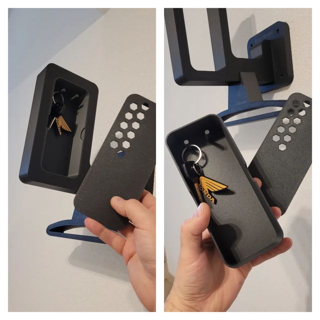 Appendiabiti per casco e abbigliamento moto