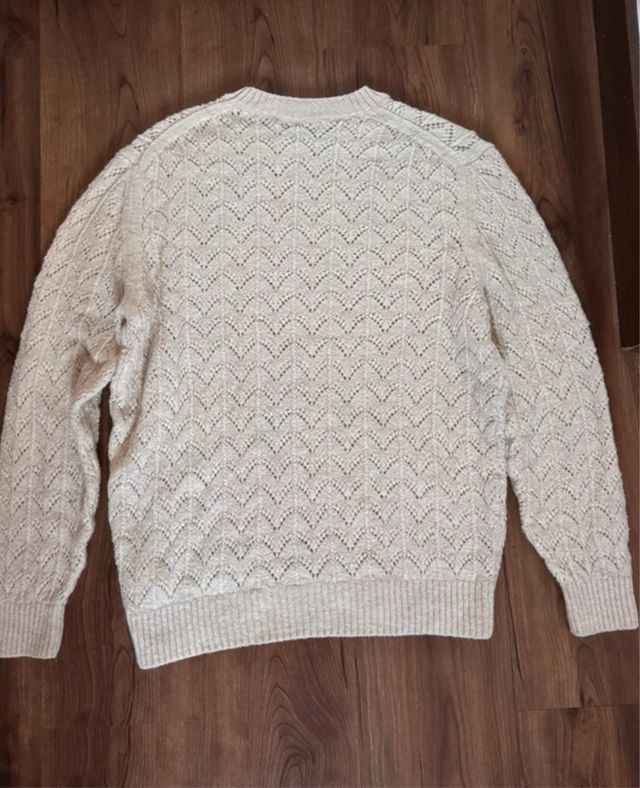 Suéter beige de punto Zara