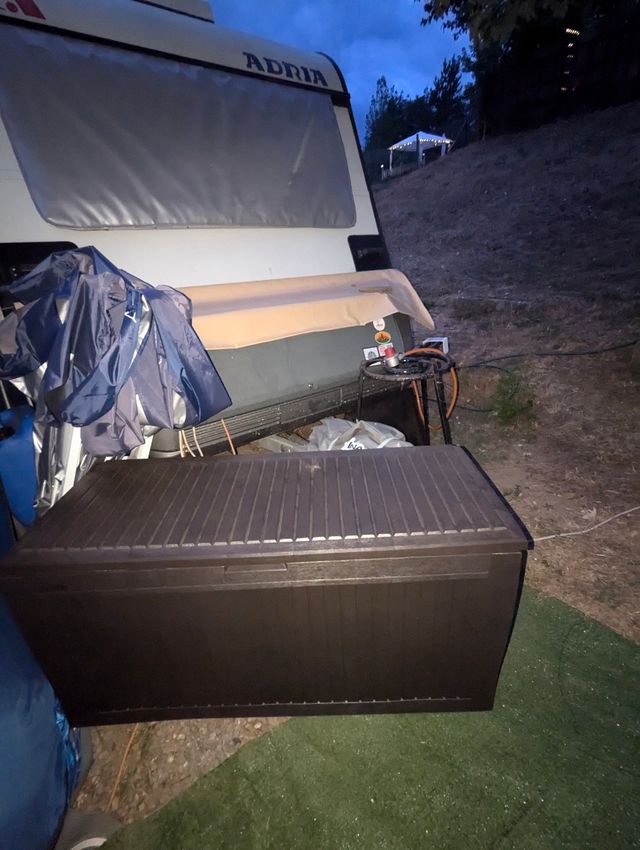 Arcón exterior Keter 270L marrón