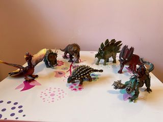 7 Figuras Dinosaurios & Dragón