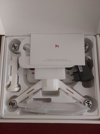 FIMI A3 - Drone blanco nuevo