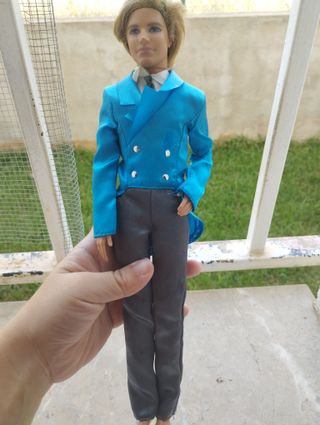 Muñeco Liam Barbie: princesa y estrella del pop