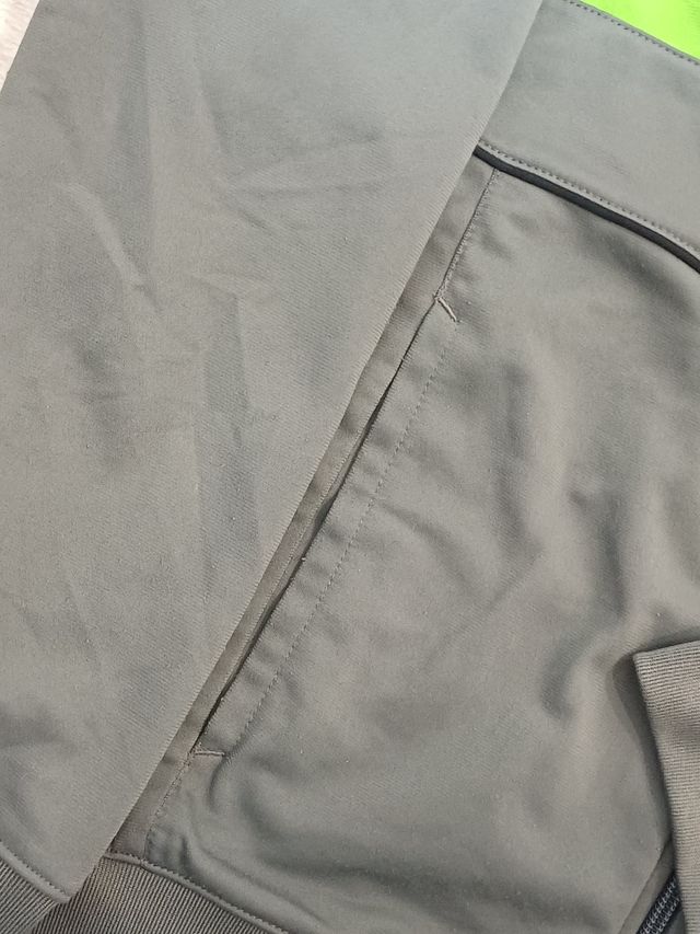 2000's Vintage Black Green Track Jacket Nike