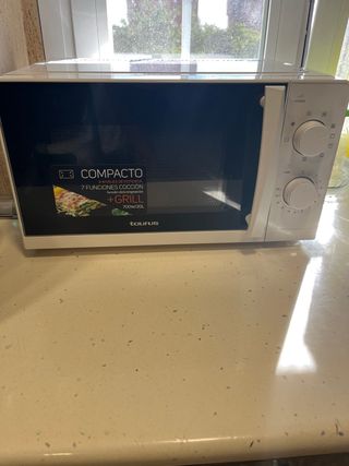 Microondas Taurus Compacto 20L