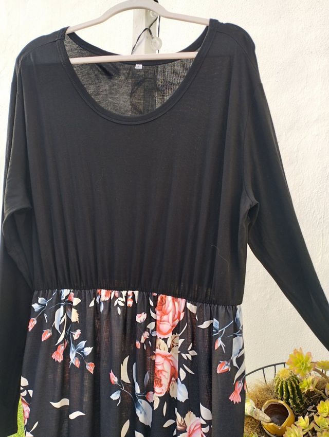 Vestido largo floral negro