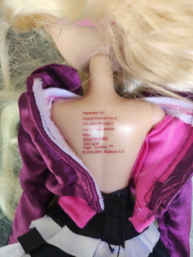 Bambola capelli biondi