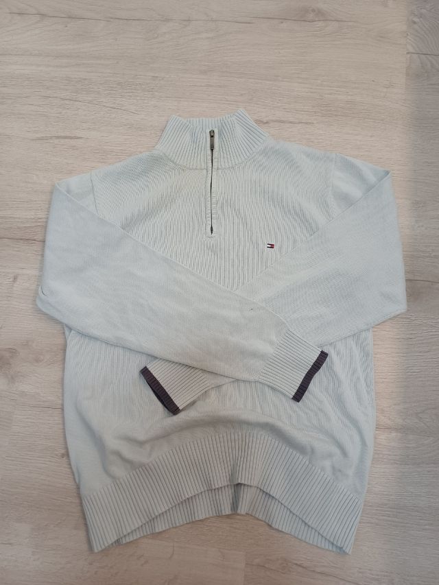 2000's light turtleneck tommy hilfiger sweater