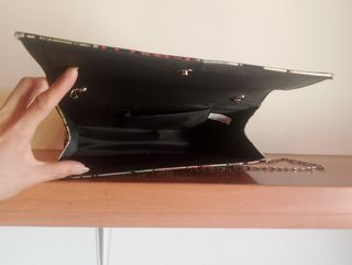 Cartera de mano - revista Vogue