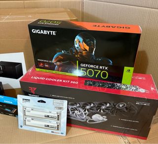 PC Gaming AMD Ryzen 7 9800X3D RX 9070XT