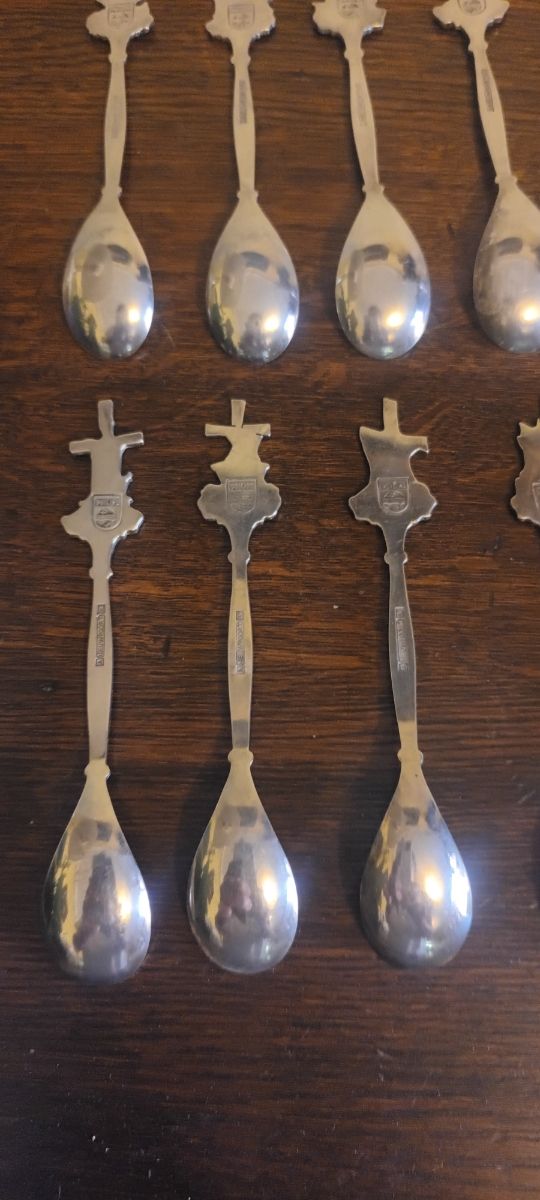 12 Cucharitas de Plata.