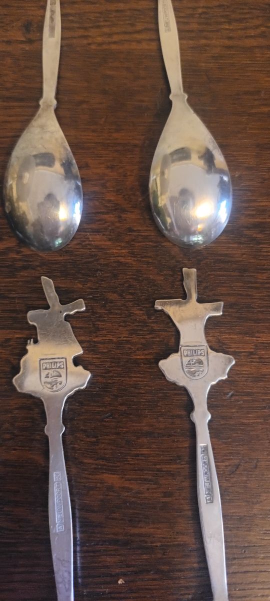 12 Cucharitas de Plata.