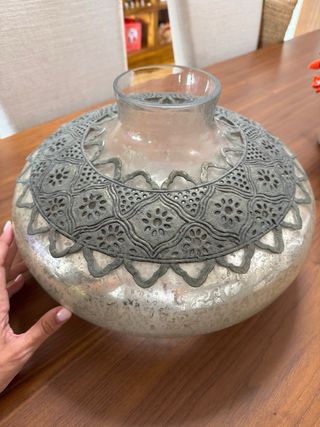 Jarrón decorativo plateado