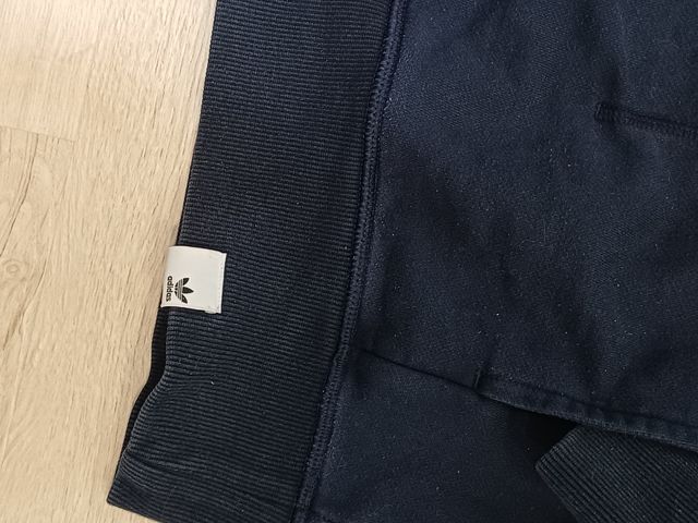 2010's blue adidas crew neck sweatshirt