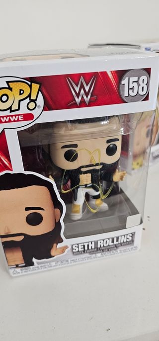 Funko Pop autografato da Seth Rollins