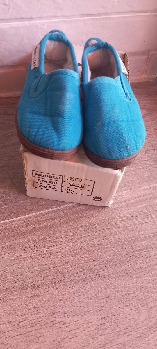 Zapatos bebé -talla 22-turquesa