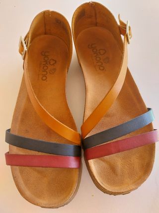 Sandalias Yokono Piel Marrón Multicolor. Talla 37