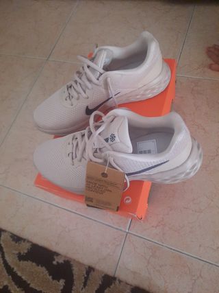 Zapatillas Nike Renew Run