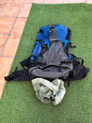 Mochila trekking FORCLAZ Symbium 50L  c funda lluv