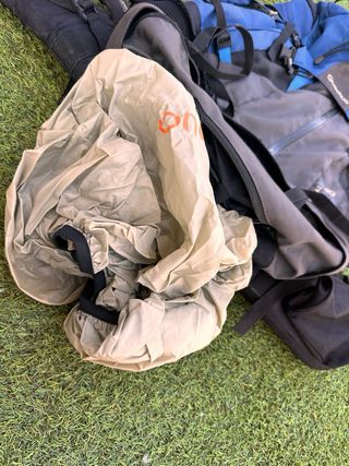 Mochila trekking FORCLAZ Symbium 50L  c funda lluv