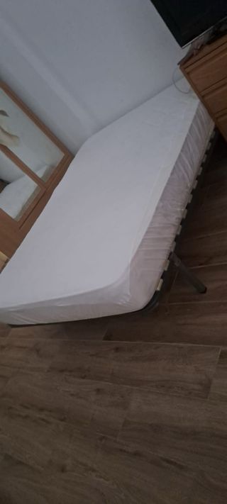 Cama con colchón - 100€