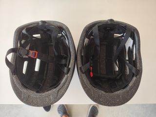 Cascos bici - 2 unid. negros (30€ los dos cascos)