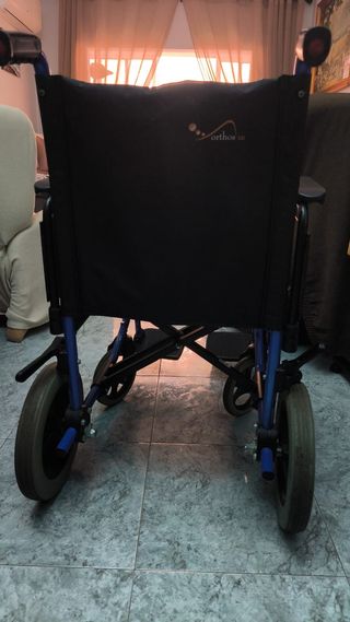 Silla de ruedas para discapacitados