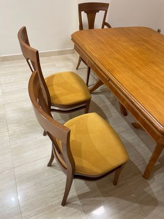 Mesa comedor + 6 sillas madera