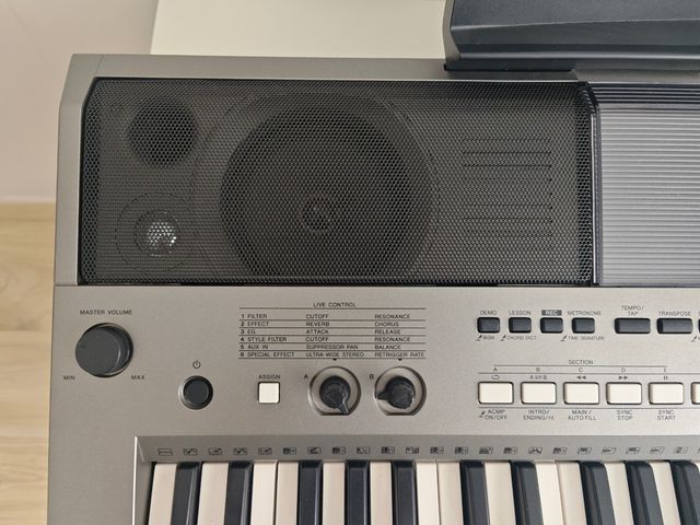 Yamaha PSR-E443