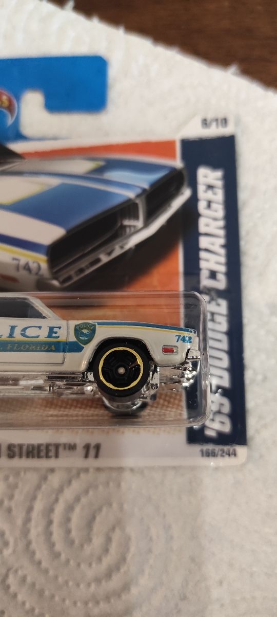 HotWheels '69 Dodge Charger (2010)